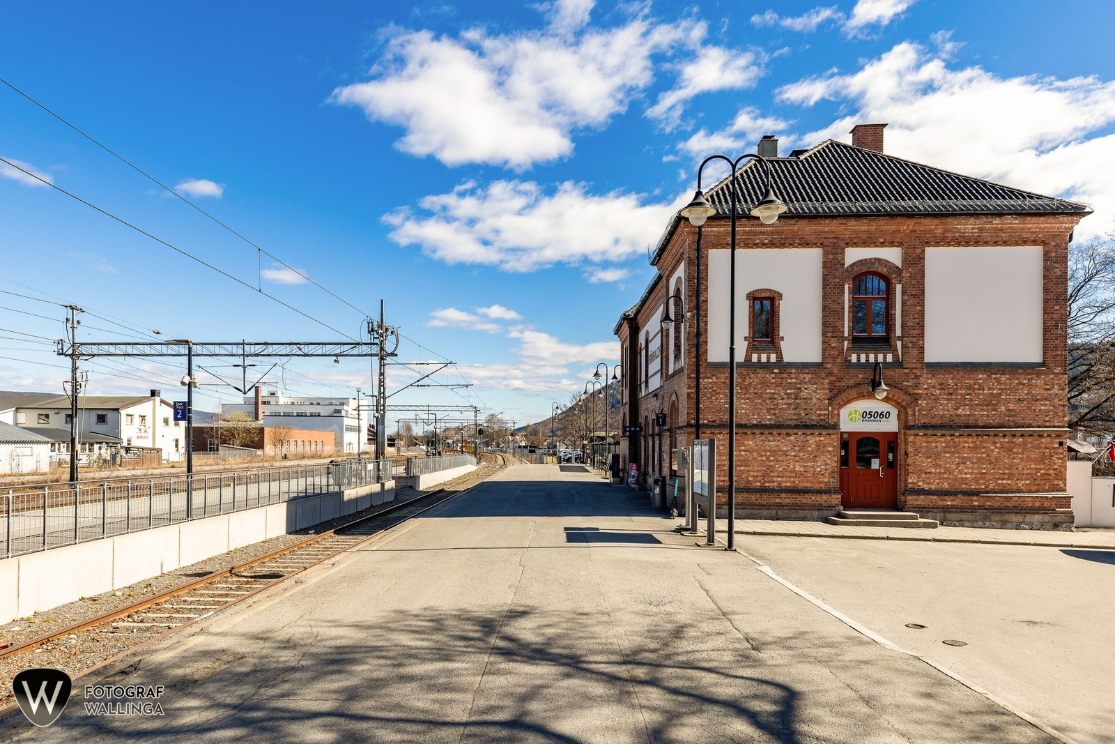 Det tar ca. 4 min å gå til Mjøndalen stasjon. Galleribilde