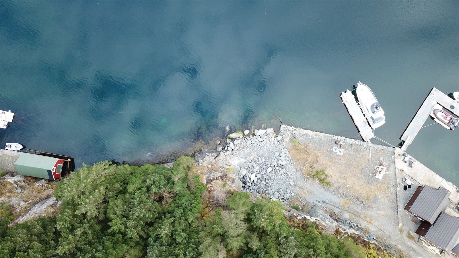 Det gjøres spesielt oppmerksom på at partene er fri fra avtalen om ikke godkjent utskillelse av tomten foreligger innen november 2025. Galleribilde