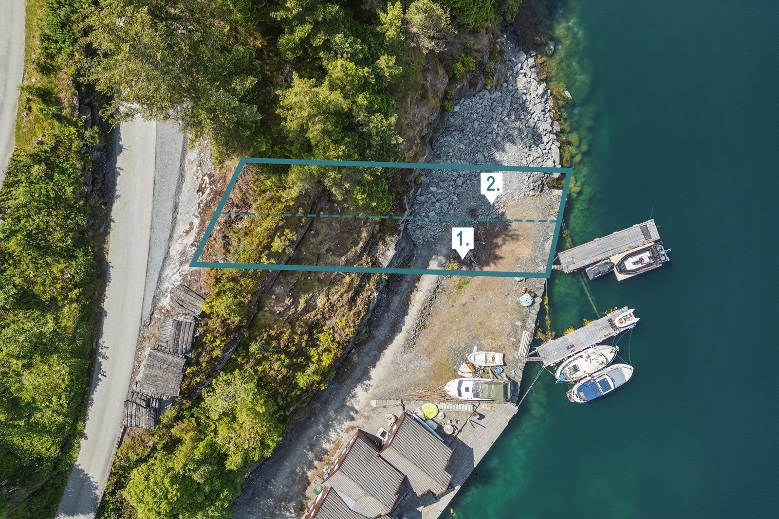 DNB Eiendom ved Tone Tjessheim Mannes har gleden av å presentere en flott nausttomt, merket med 2! Galleribilde