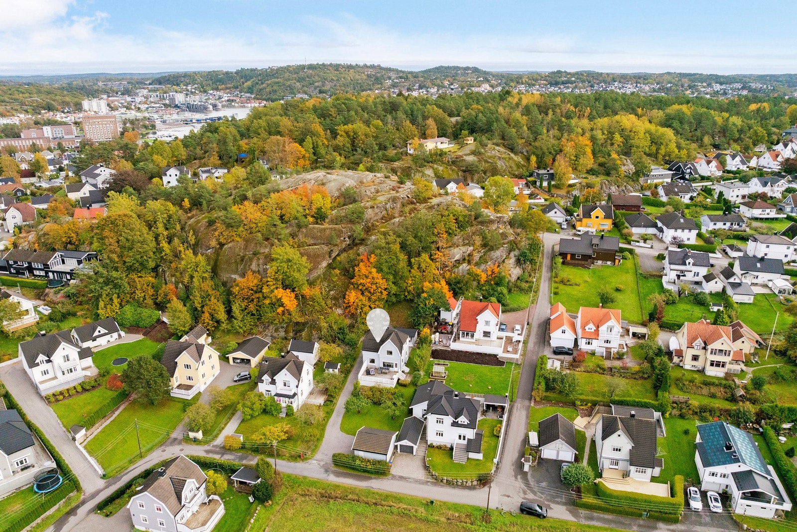 Meget sentral beliggenhet rett vest for selve bykjernen. Her bor man med så og si alt i gangavstand Galleribilde