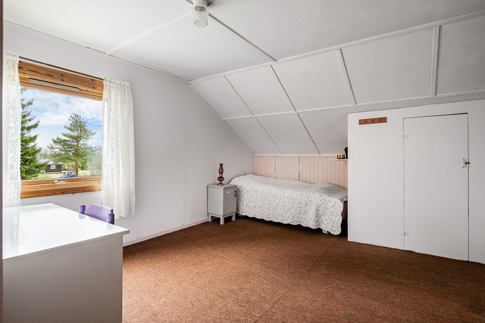 Soverom 4 er et lyst og romslig soverom. Galleribilde