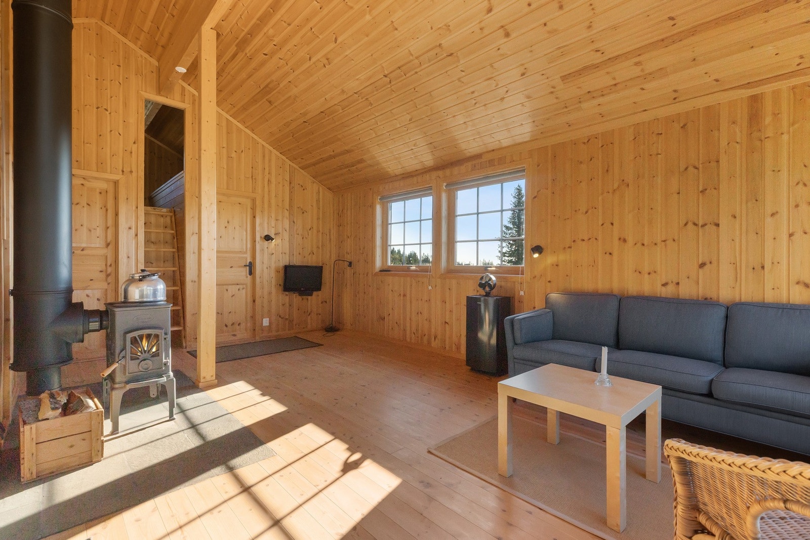 Vedovn sørger for fin og lun stemning i stua Galleribilde