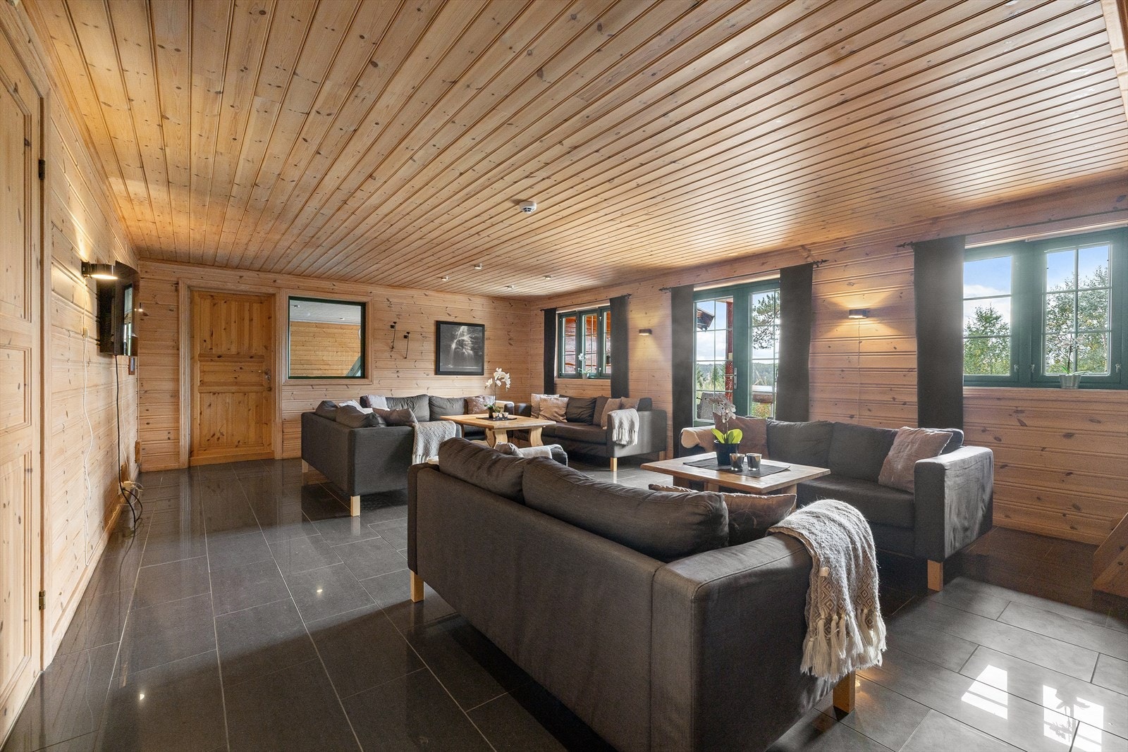 Hovedstue. Galleribilde