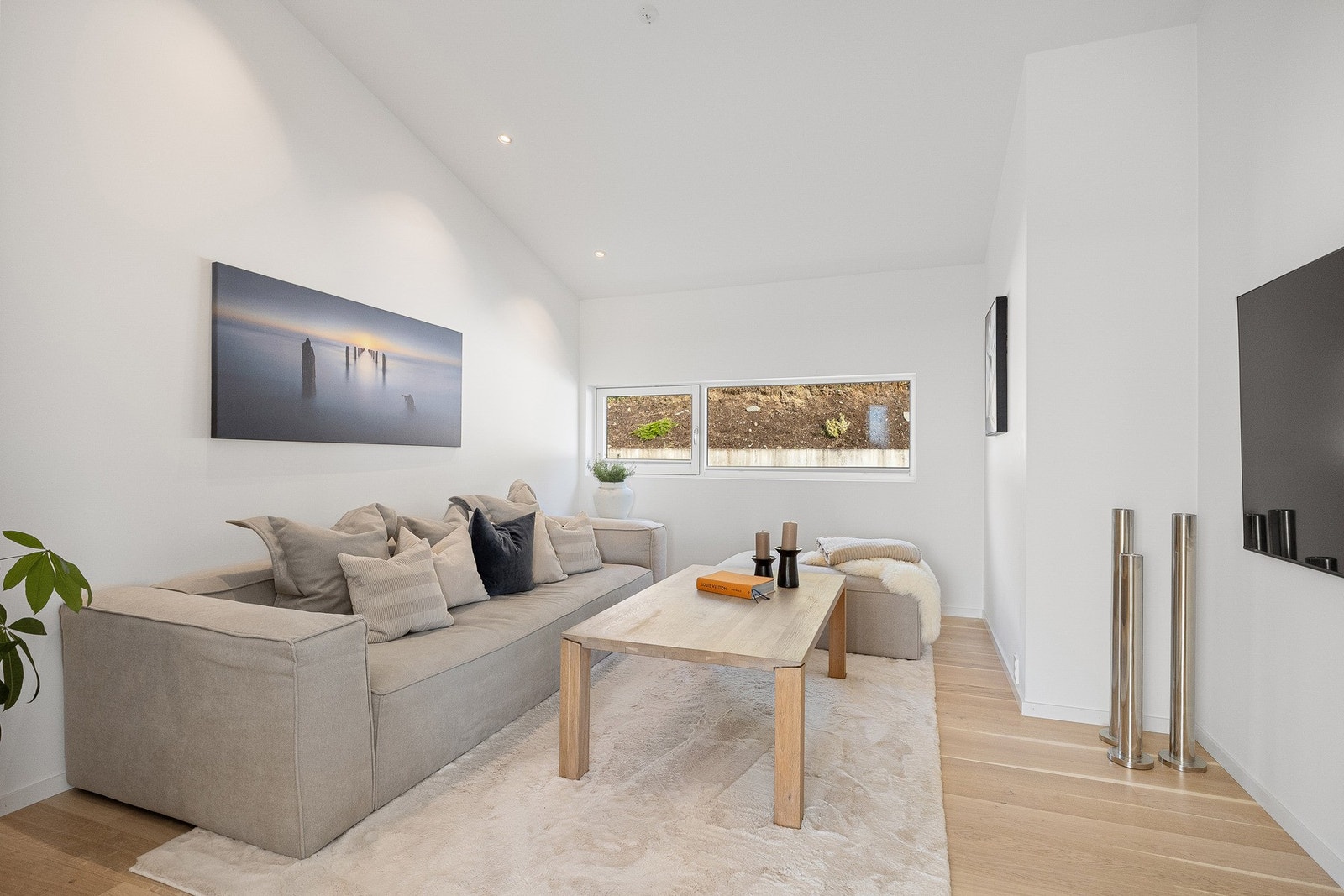 TV-Stue eller soverom Galleribilde