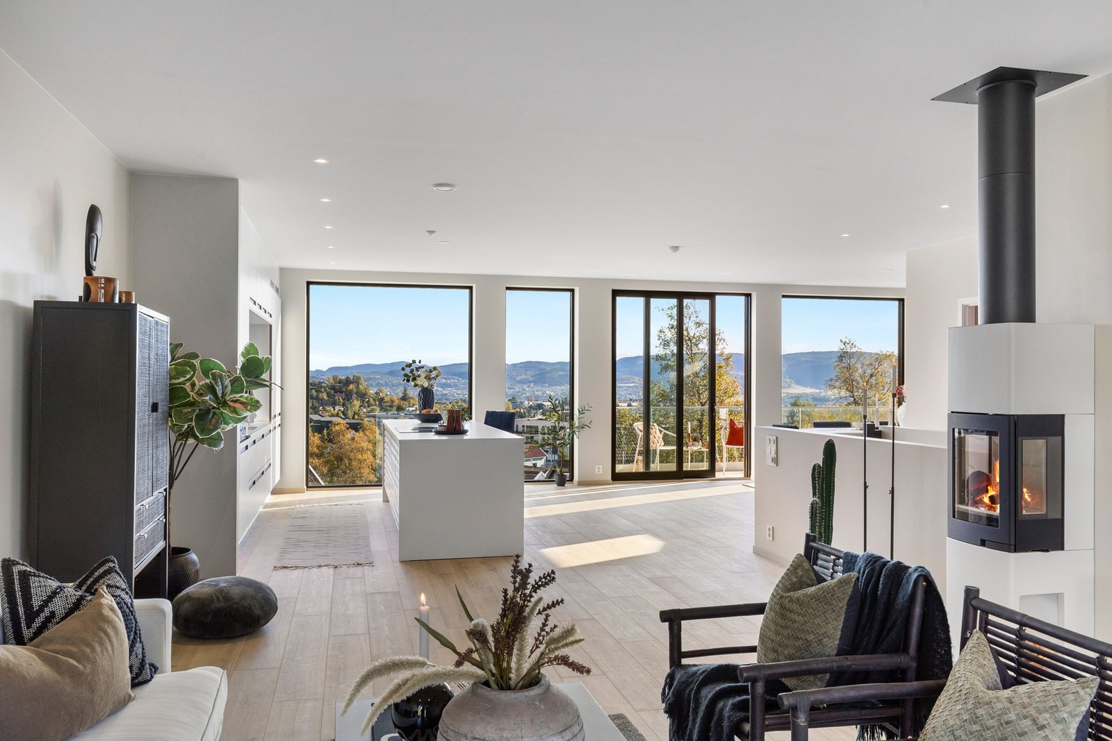 I tillegg er det behagelig varme i gulv på stue og kjøkken. Galleribilde