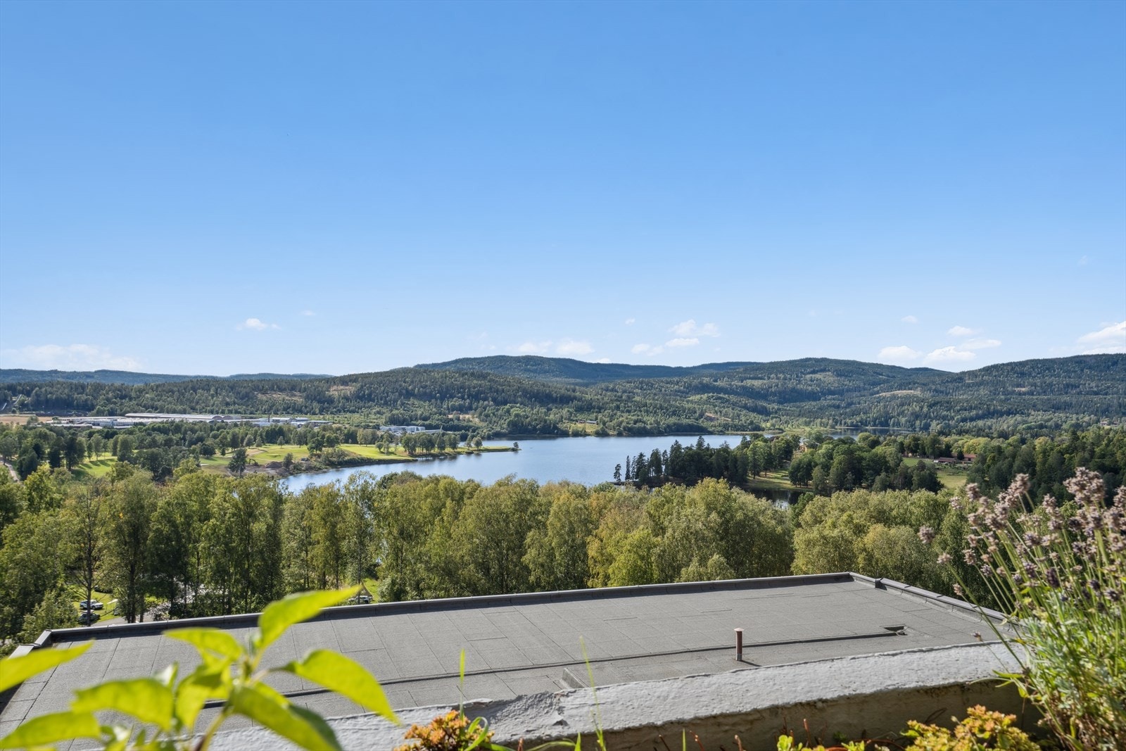 Fantastisk utsikt fra terrasse Galleribilde