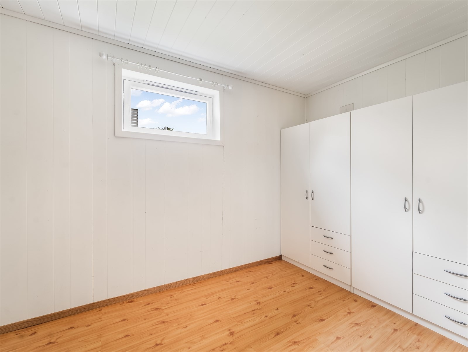 Disponibelt Galleribilde