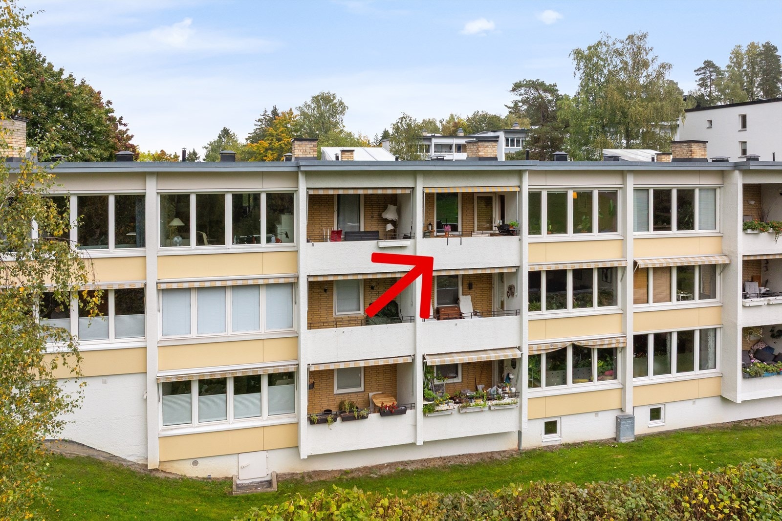 Leilligheten ligger usjenert til i 3.etasje i denne blokken. Galleribilde