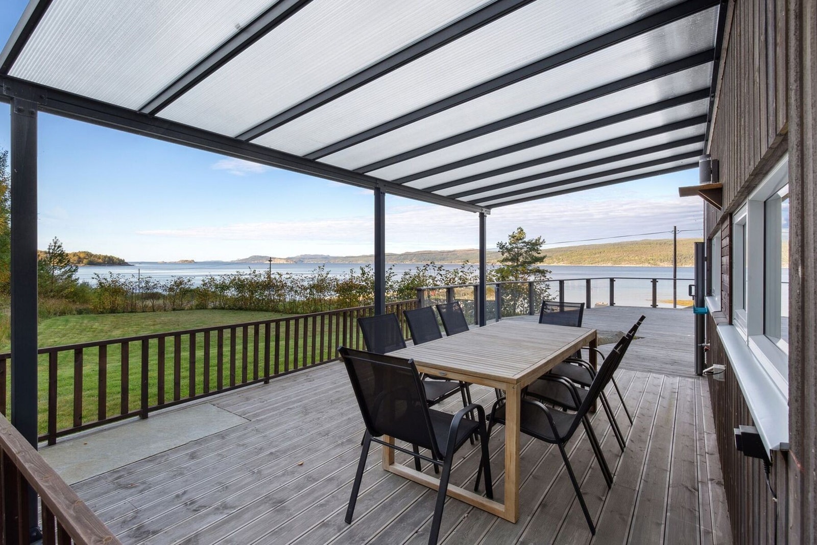 Rikelig med boltreplass både inne og ute. Galleribilde