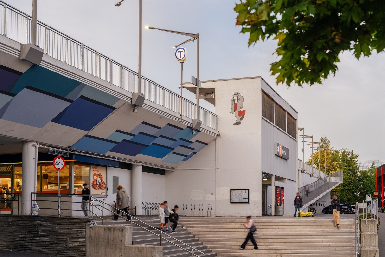 Ikke minst bor du i umiddelbar nærhet til veitvet t-bane stasjon Galleribilde