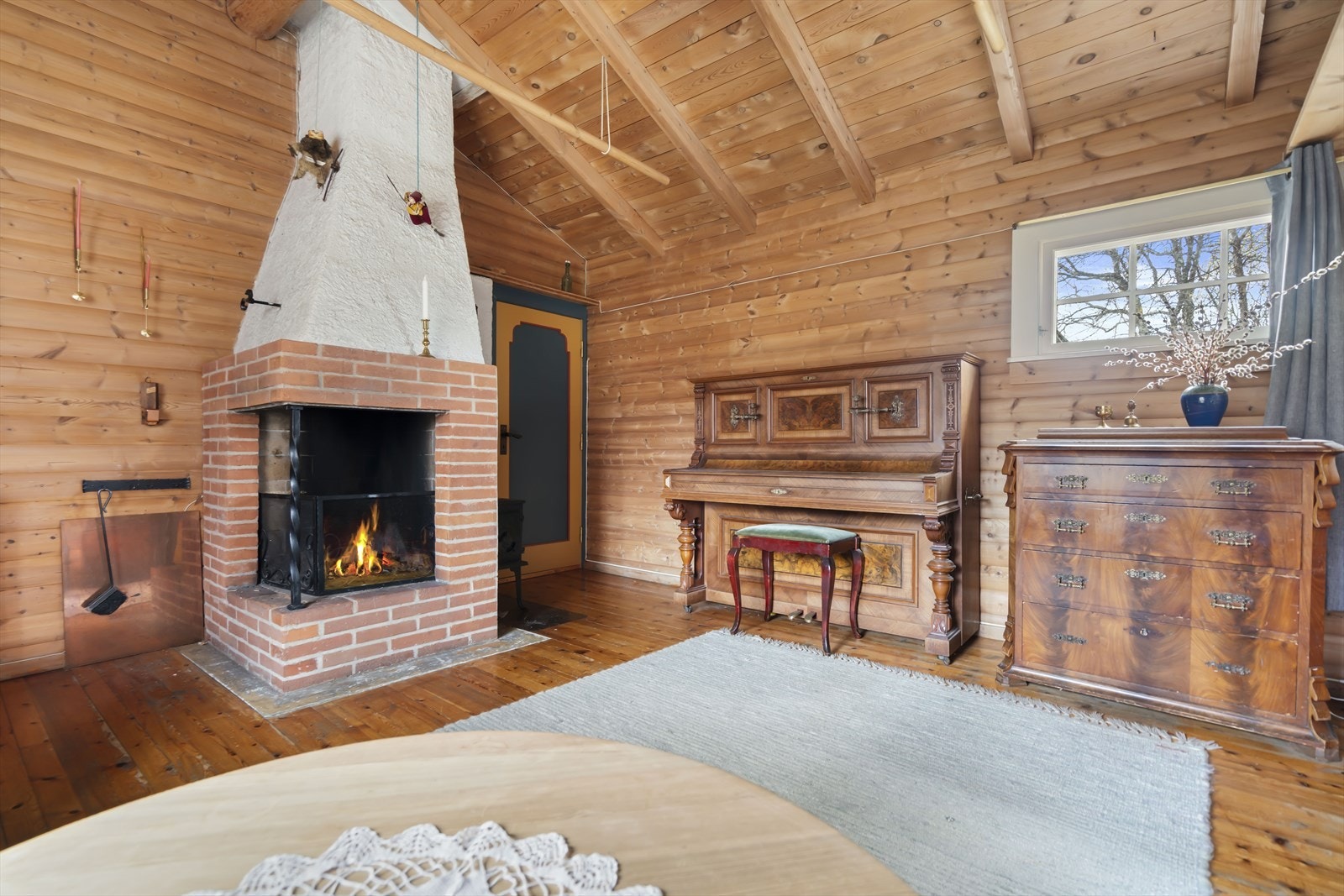 Peisestue. Galleribilde