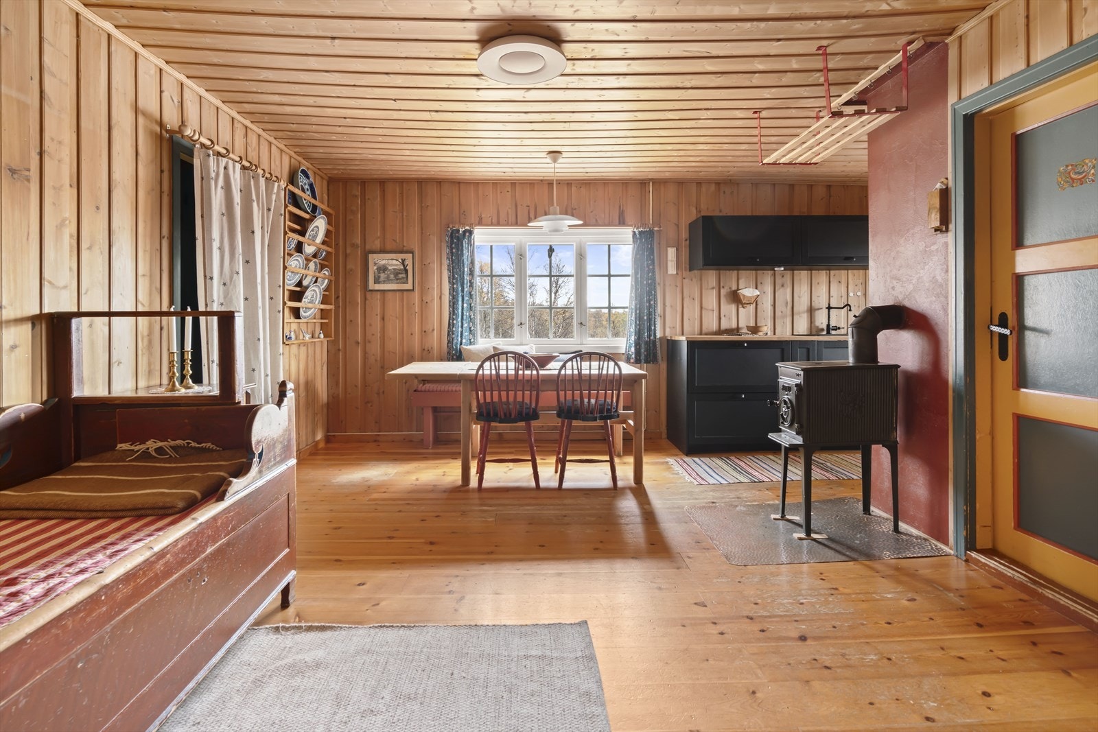 Stue/spisestue. Galleribilde