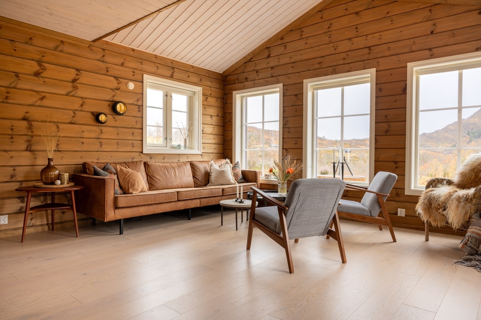 Her kan man nyte nydelig utsikt fra egen sofakrok Galleribilde