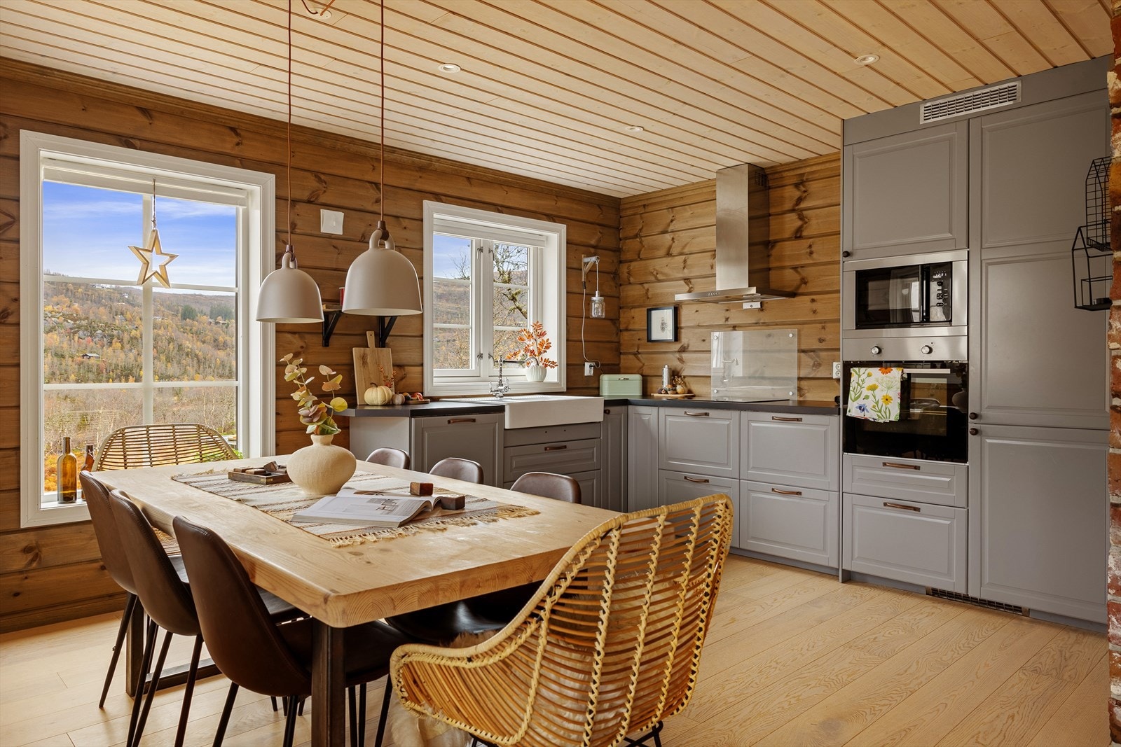 Her kan man nyte alle fire årstidene med naturen som nærmeste nabo Galleribilde