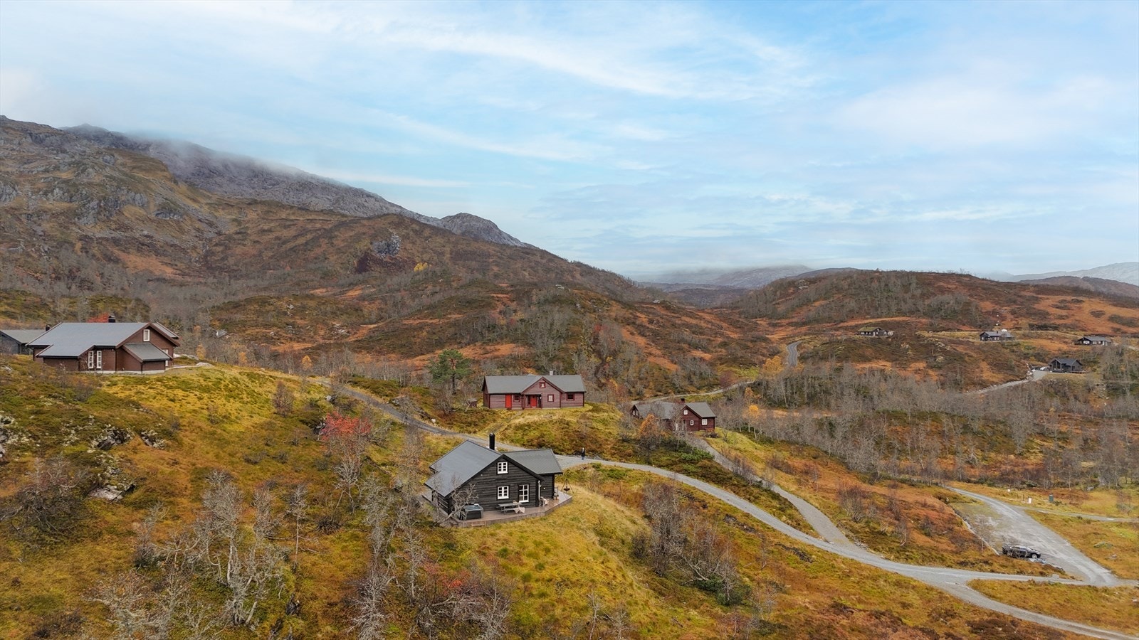 Stor, eiet tomt på ca. 1 mål Galleribilde