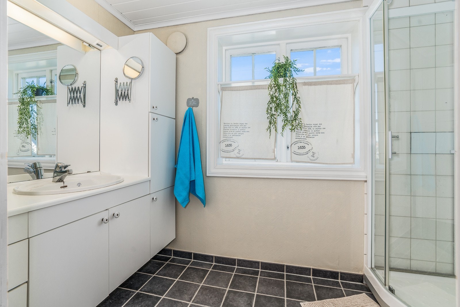 Badet i 2. etasje. Galleribilde