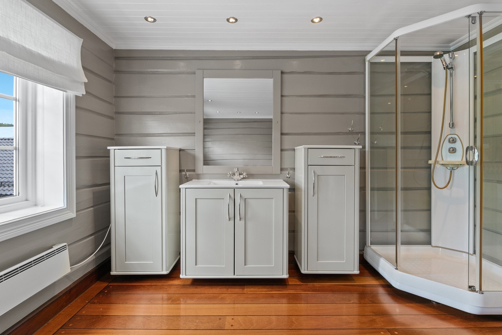 Hedrumveien 2360 - 16 Galleribilde