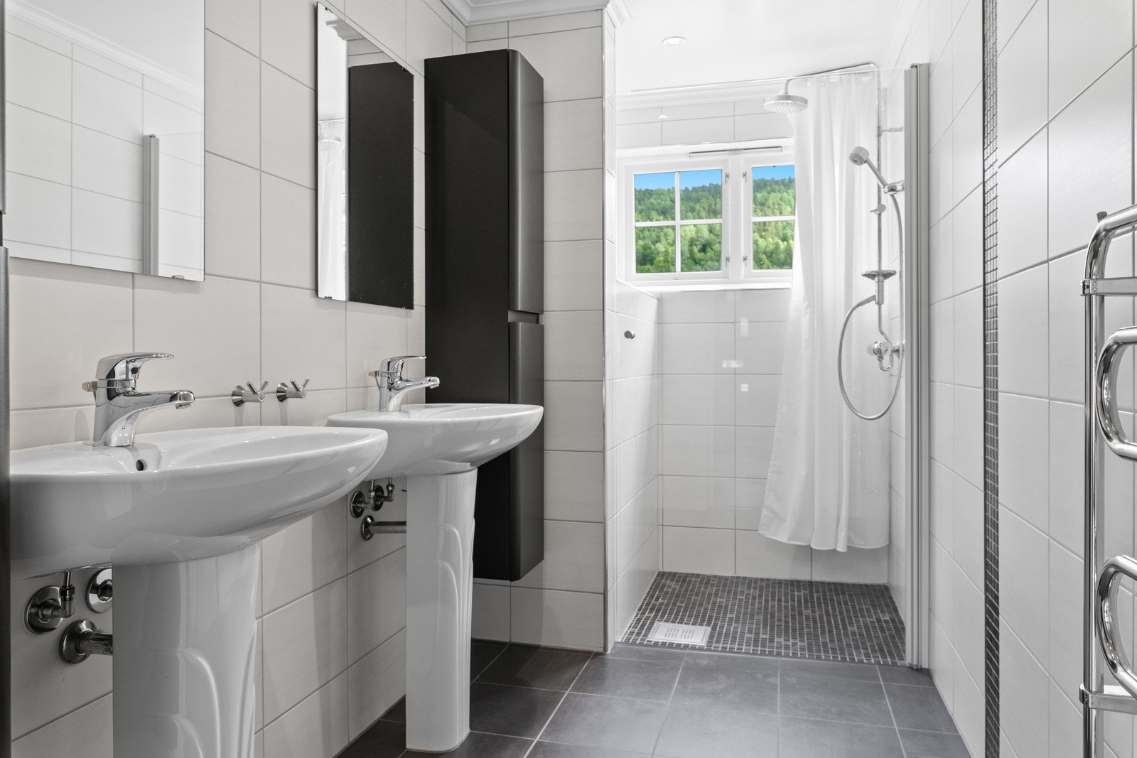 Hedrumveien 2360 - 38 Galleribilde