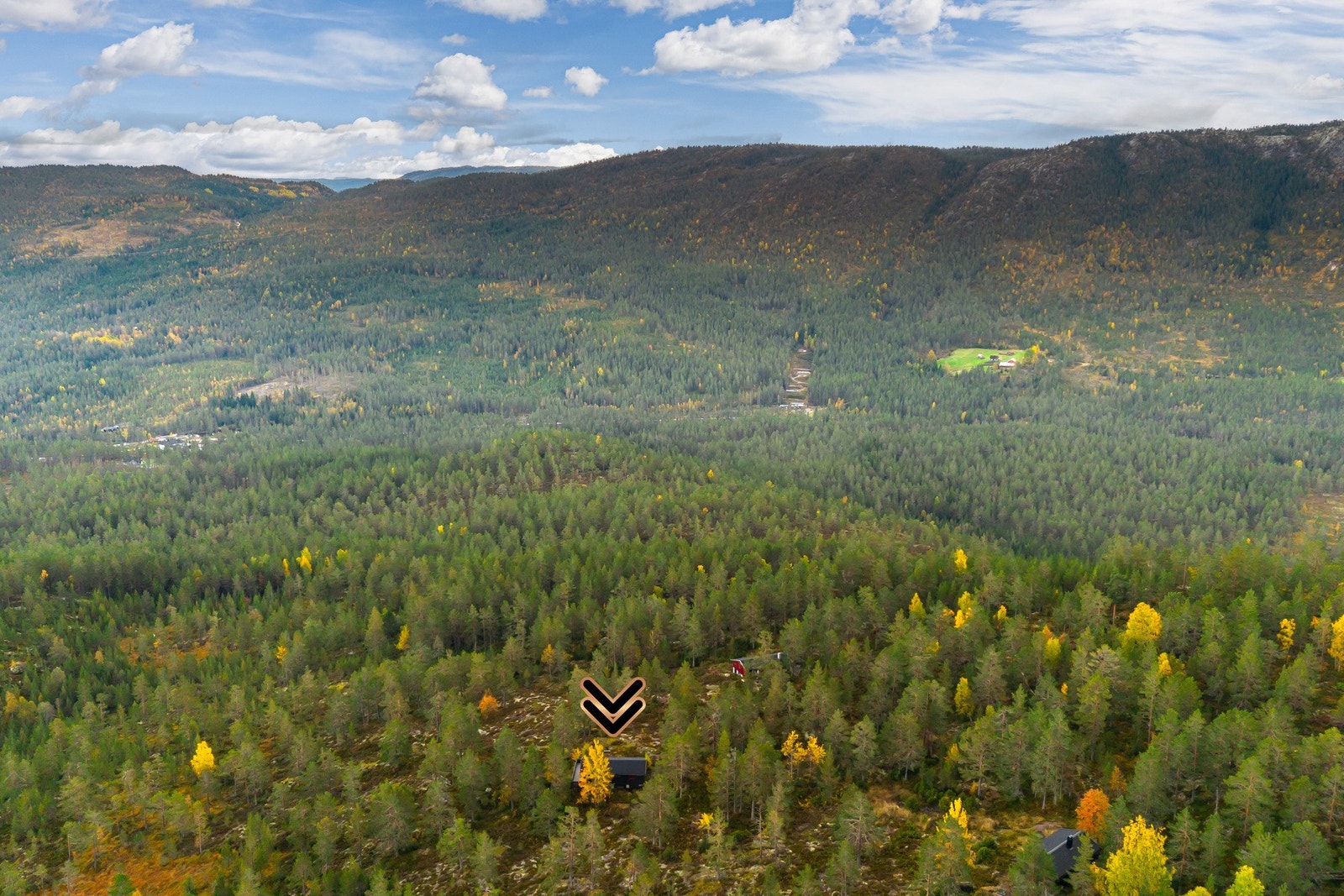 For de som er glad i ski ligger Liatoppen kun en liten kjøretur unna, med både preparerte langrennsløyper og et skisenter som passer for både nybegynnere og erfarne skiløpere. Galleribilde