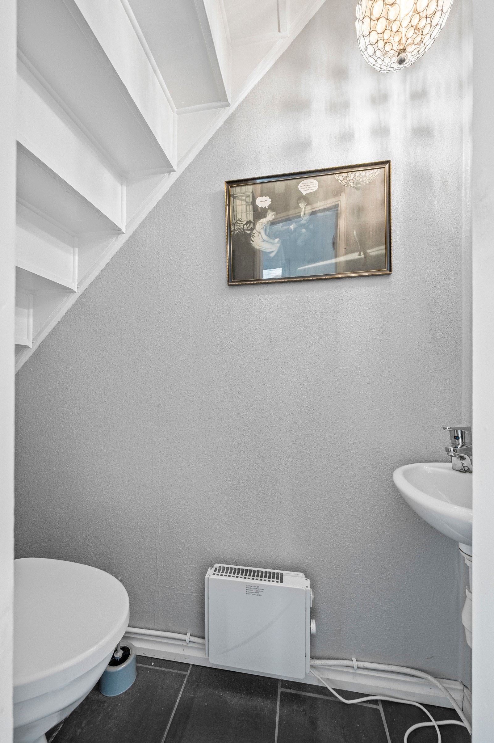 Separat toalettrom i 1.etasje Galleribilde