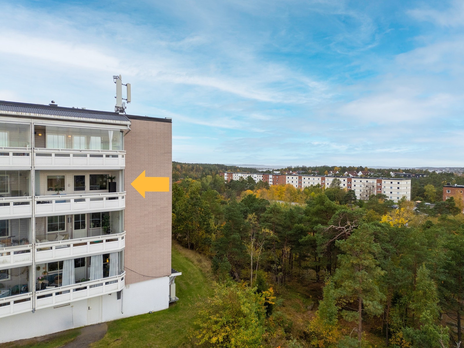 Her bor du i 3. etasje, kun to trapper opp i bygget. Galleribilde