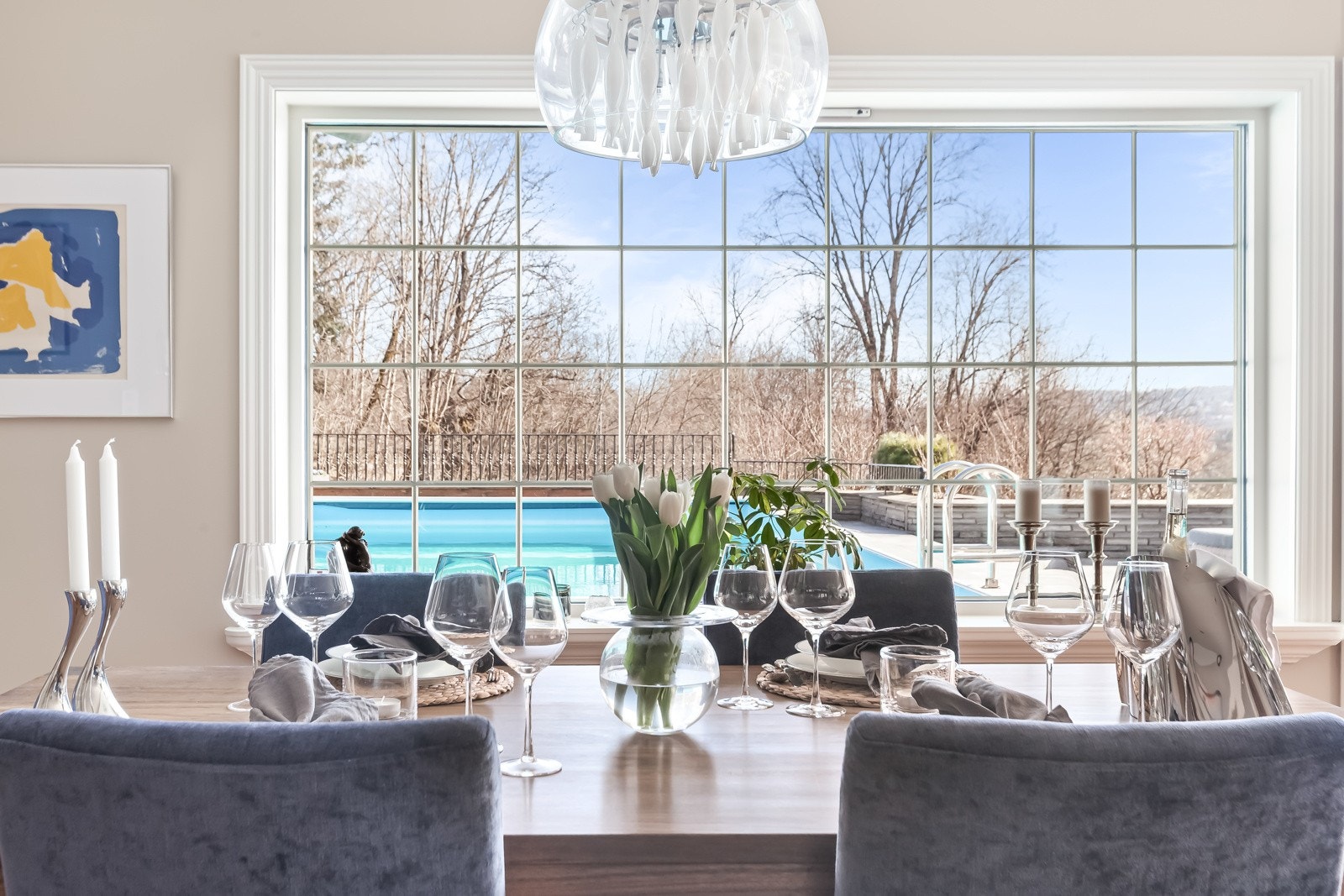 Det er enkelt å dekke langbord og invitere gjester. Galleribilde