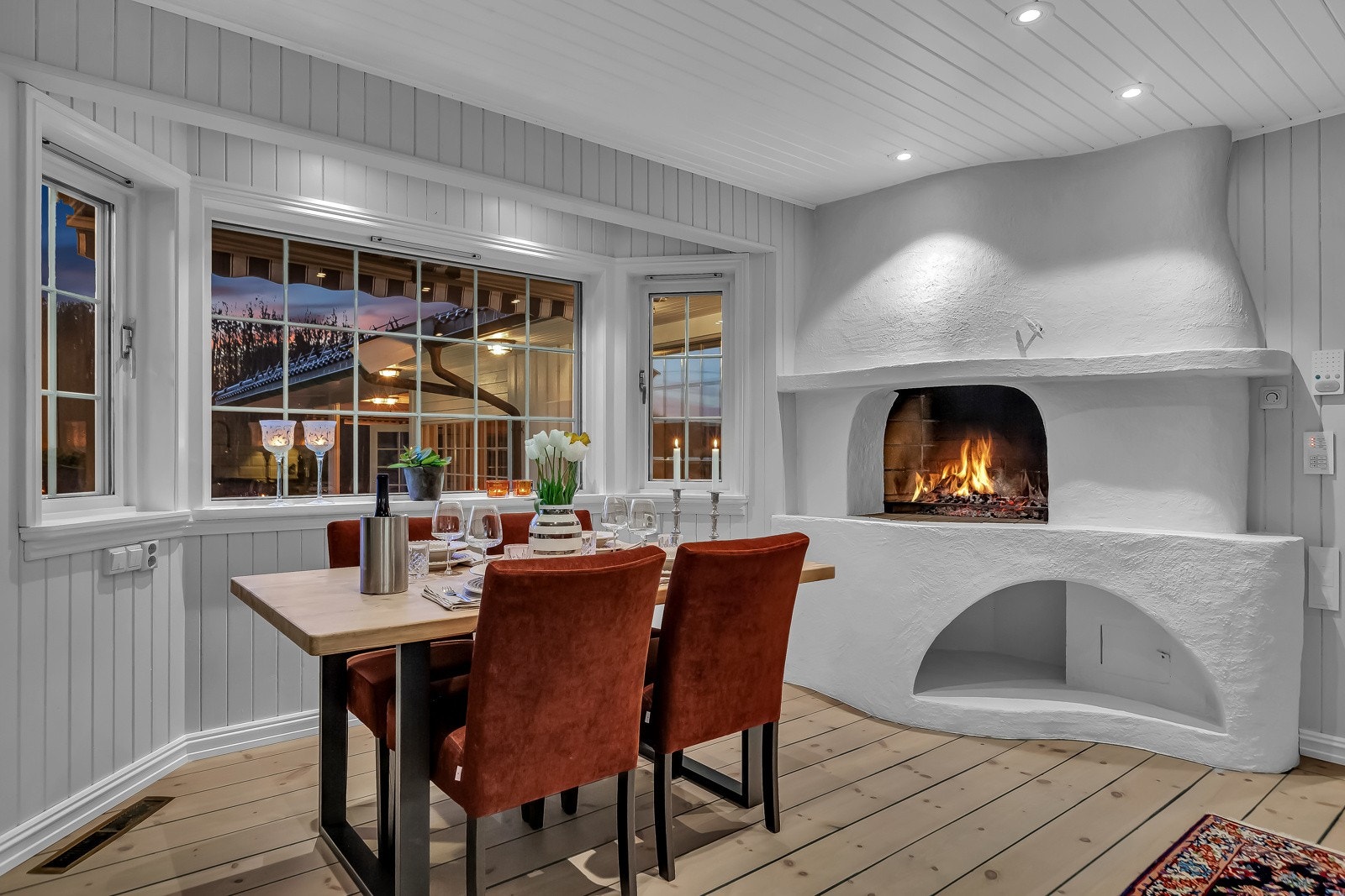 Dette er en meget innholdsrik bolig med store, lyse og luftige rom. Galleribilde