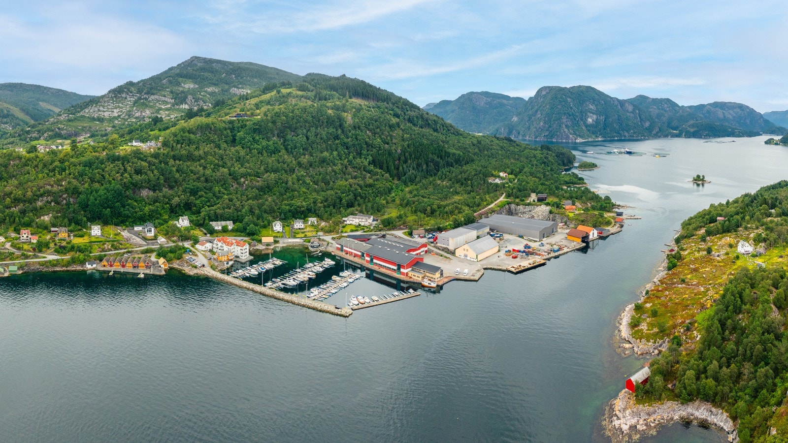 Det er 1 km til Strandvik sentrum Galleribilde