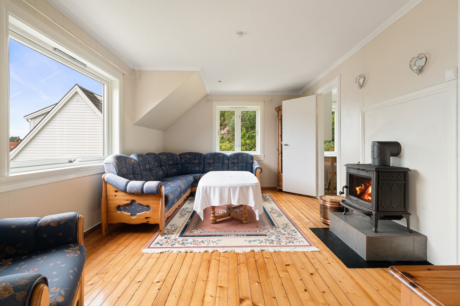 Loftstue i anneks med vedovn Galleribilde