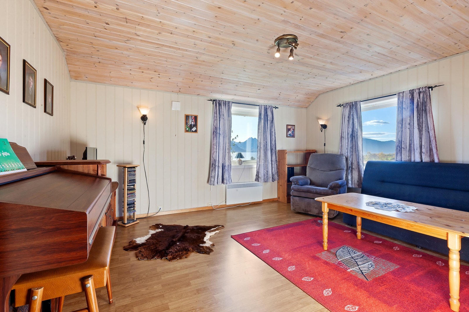 Soverom nr.4 - kan også benyttes som loftstue Galleribilde