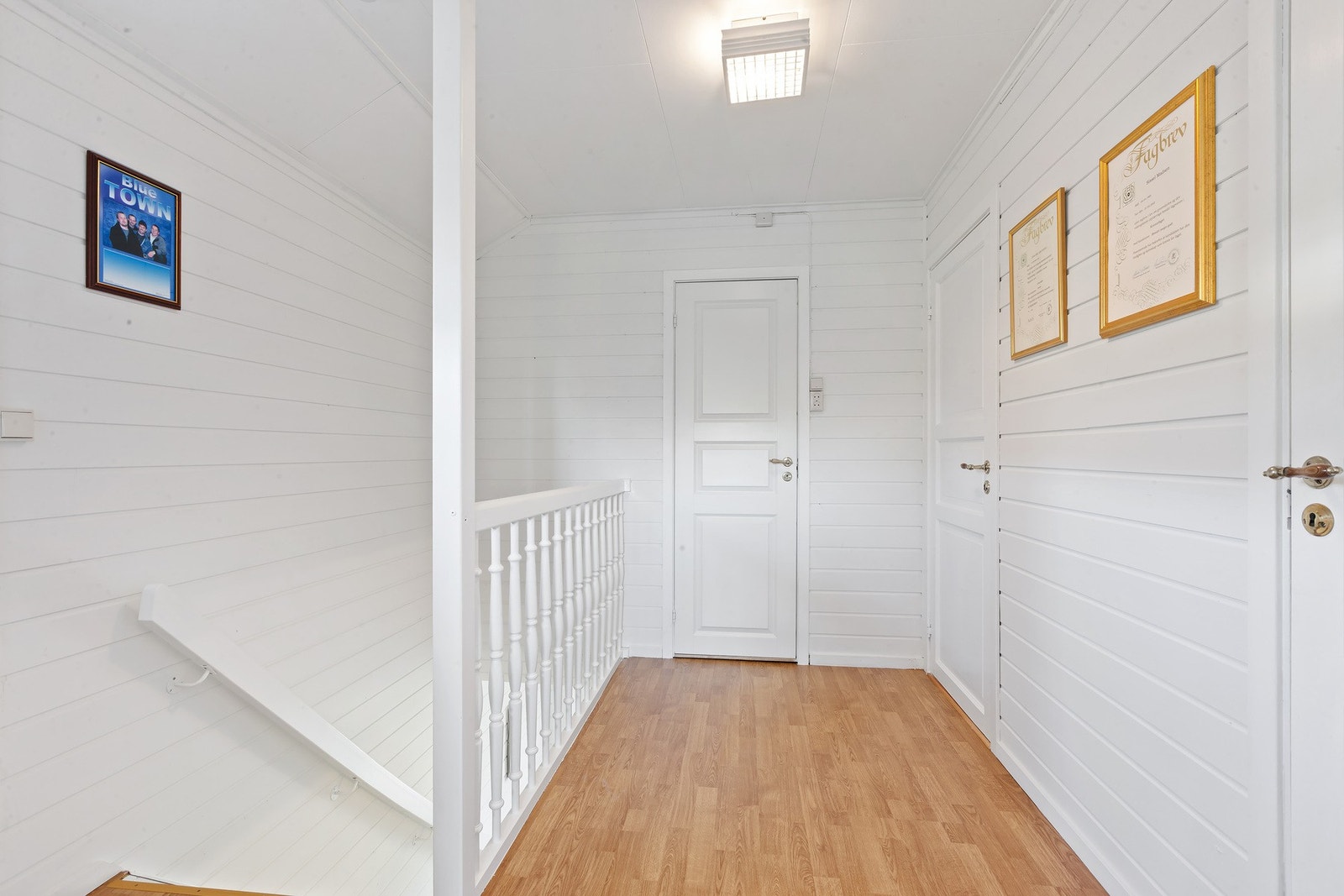 Gang loftetasje Galleribilde