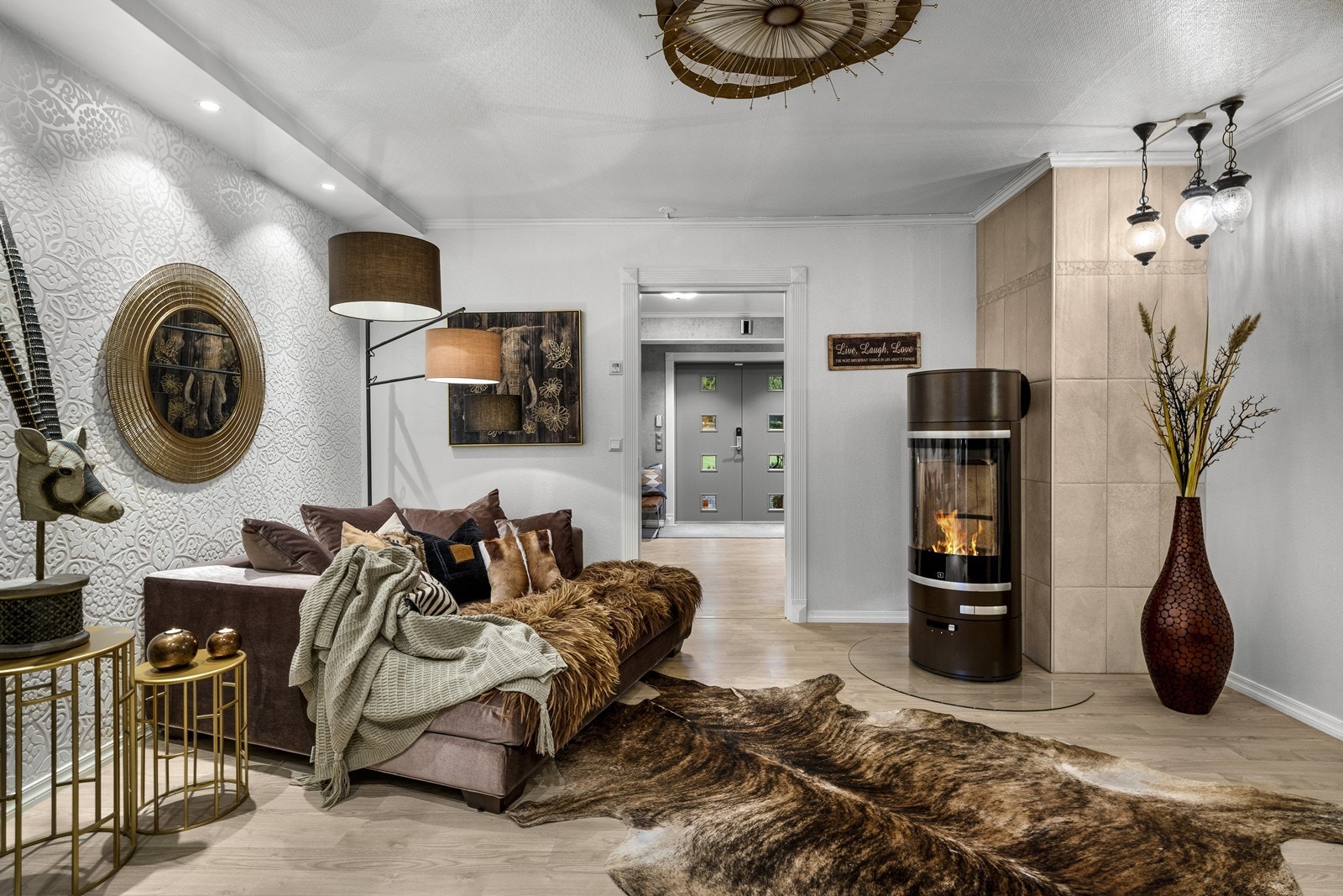 Den effektive Scanvedovnen fra 2016 sørger for ekstra varme og hygge på kjøligere høst-/vinterdager Galleribilde