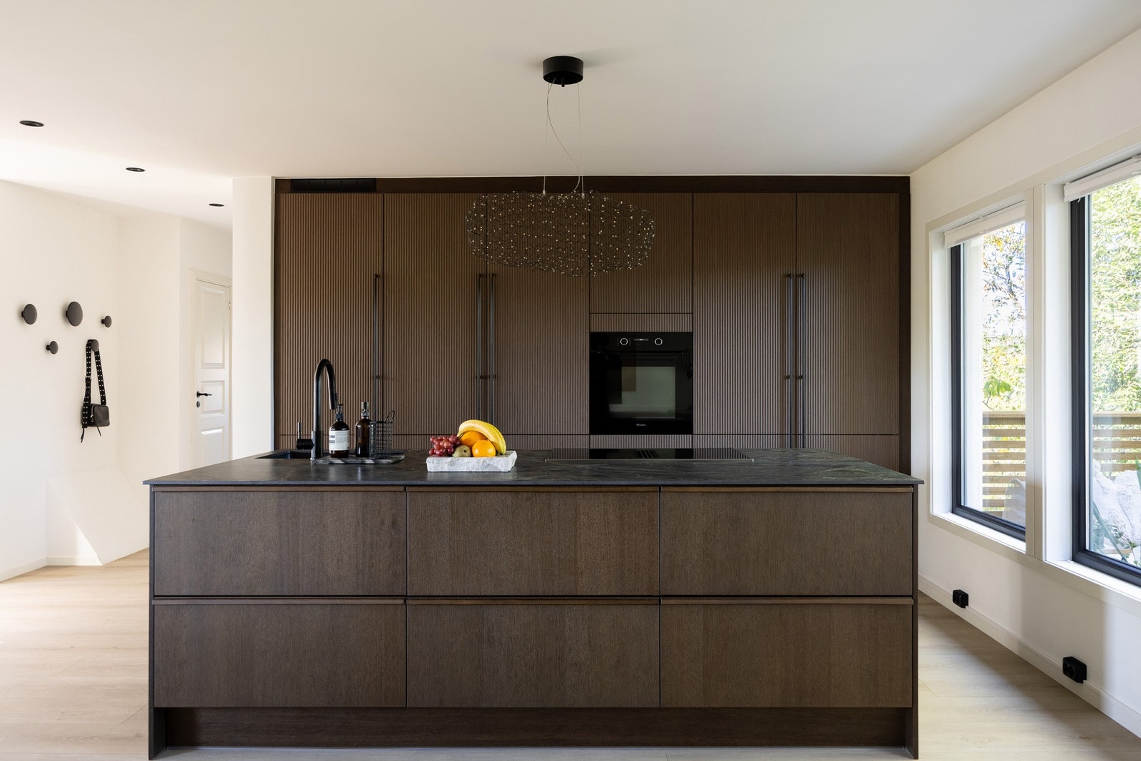 Det er blant annet installert et delikat kvalitetskjøkken fra Sigdal. Galleribilde