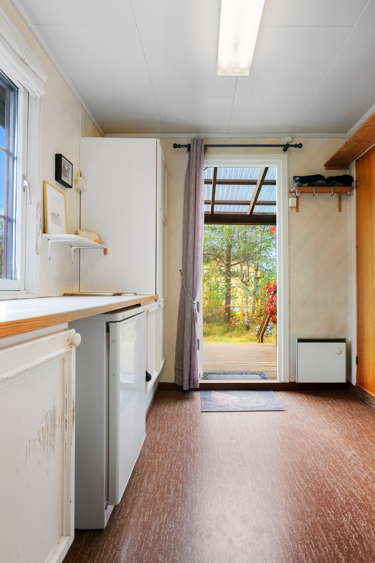 Vaskerom med dør ut Galleribilde