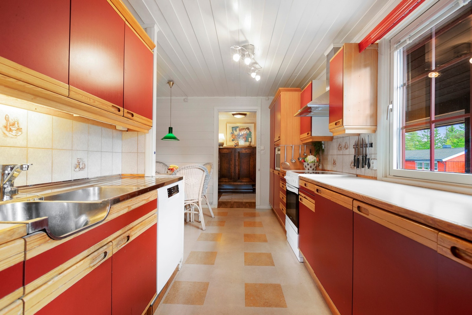 Velholdt og solid kjøkken Galleribilde