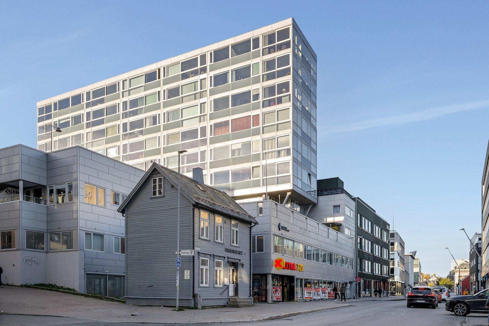 Sentrum terrasse sett fra Grønnegata - butikken kan nås via fellesganger internt i sameiet Galleribilde