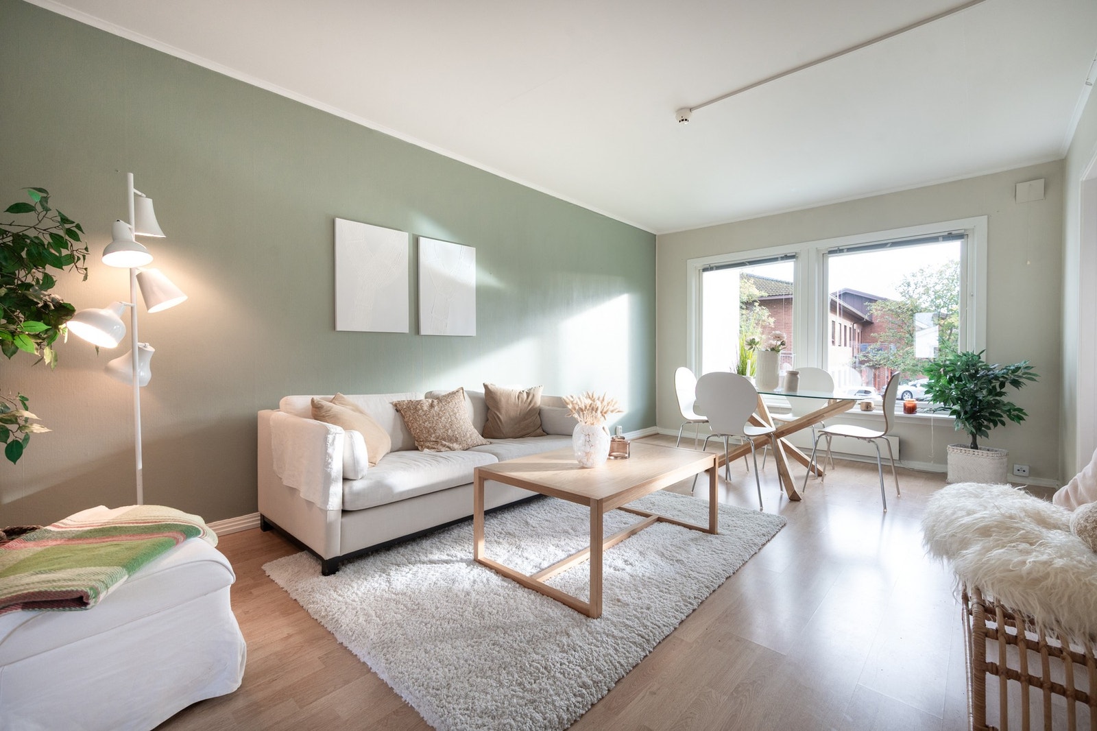 Bildene i denne annonsen er fra en liknende leilighet i bygget. Galleribilde