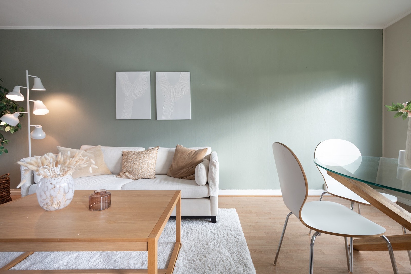 Bildene i denne annonsen er fra en liknende leilighet i bygget. Galleribilde