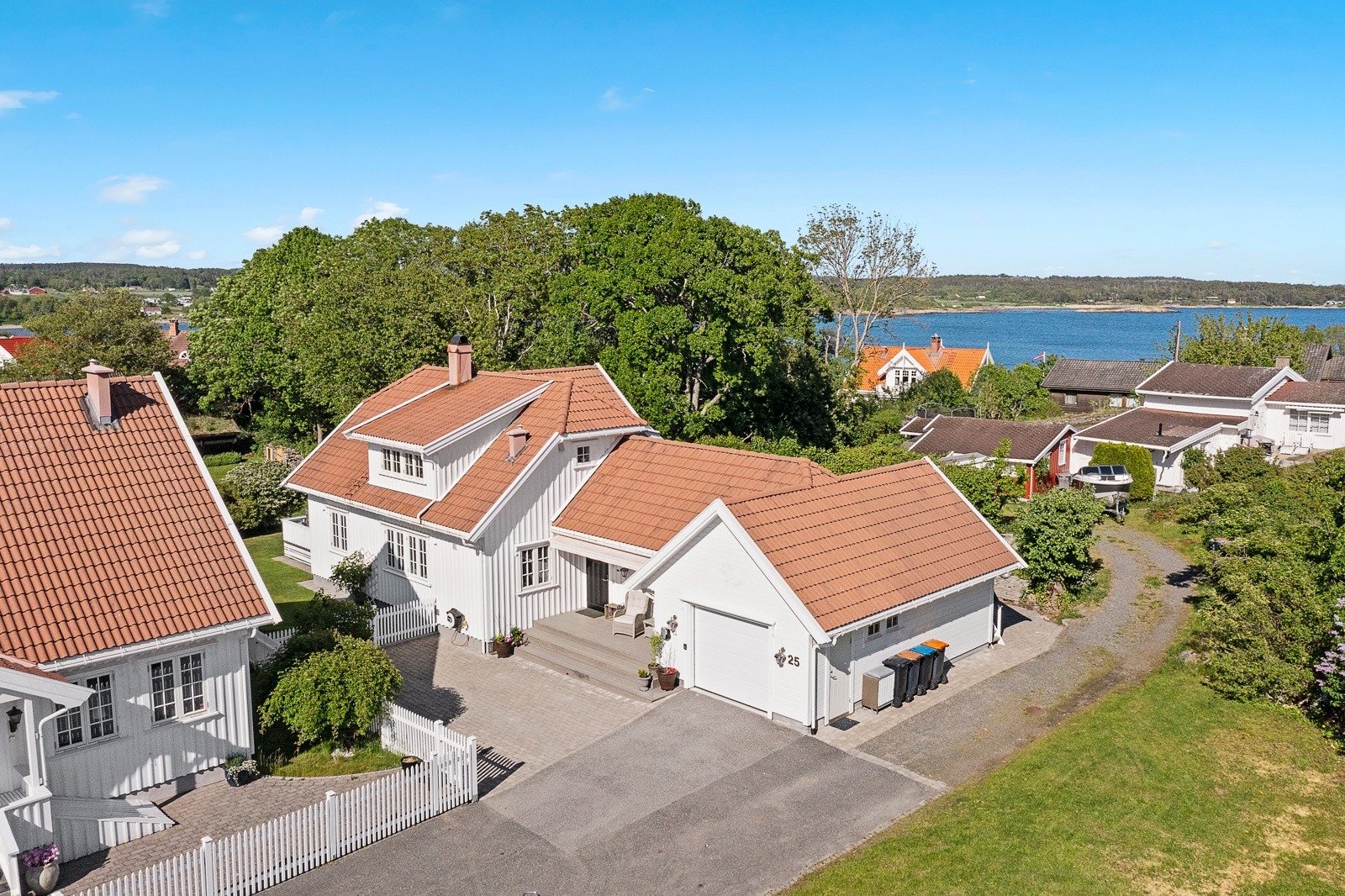 Ingenting er som et godt førsteinntrykk, noe gårdsplassen her gir. Galleribilde