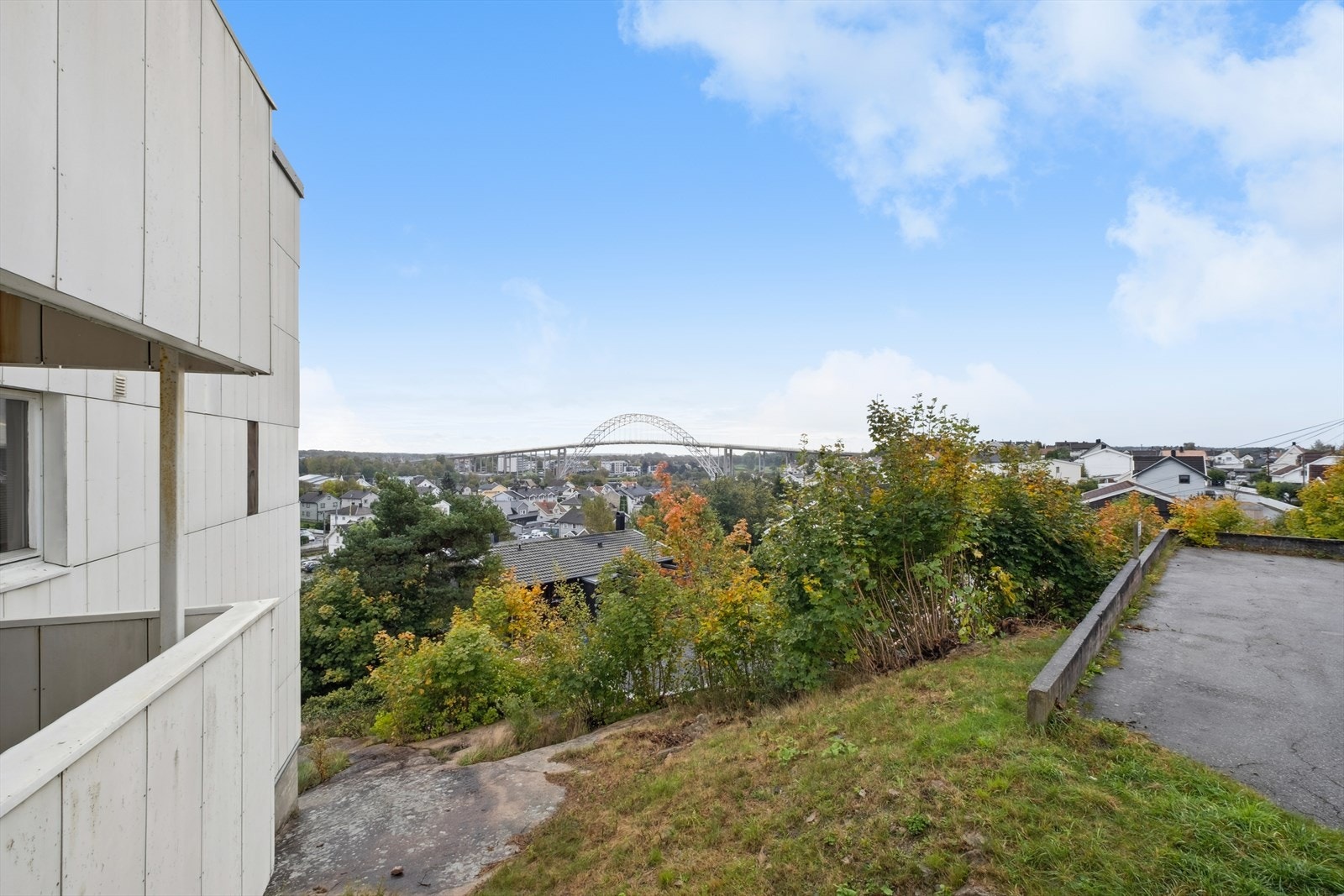 Her bor du sentrumsnært, med gang- og sykkelavstand til Fredrikstad sentrum og alle byens fasiliteter. Galleribilde