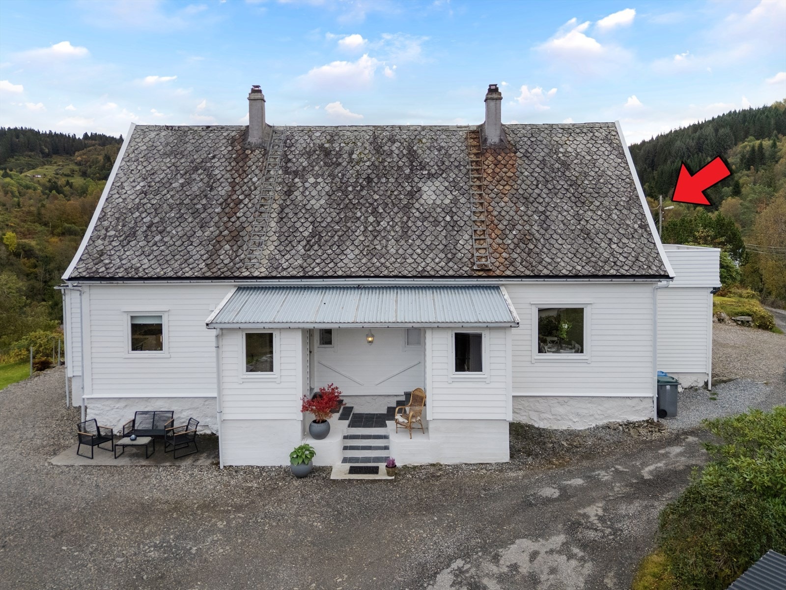 Først kommer man inn i sørlige delen av tomannsboligen. Galleribilde