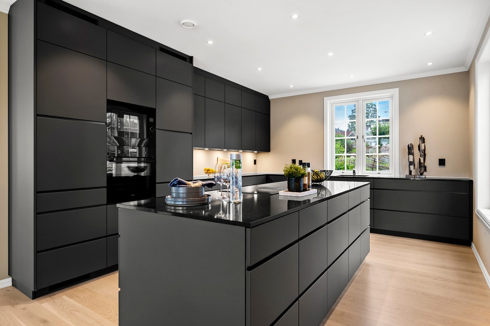 Illustrasjonsbilde - tatt i lignende bolig tidligere oppført av Riis Bygg AS. Galleribilde