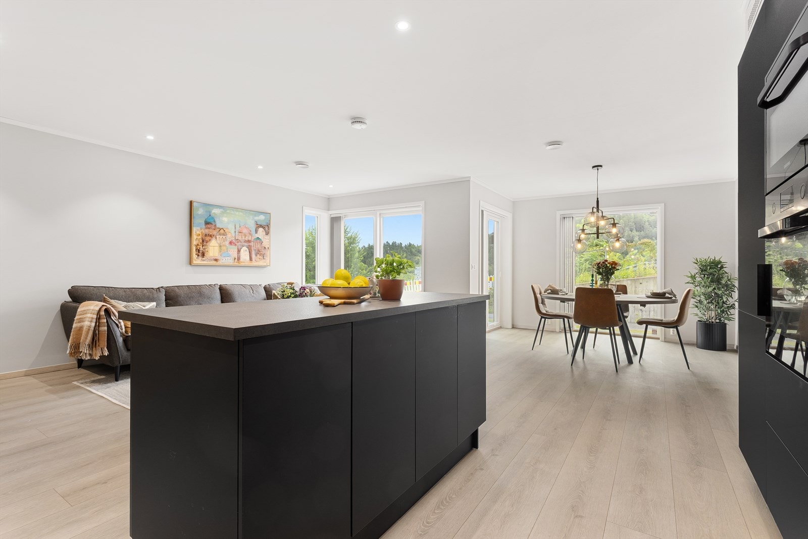 Koselig kjøkkenøy. Galleribilde