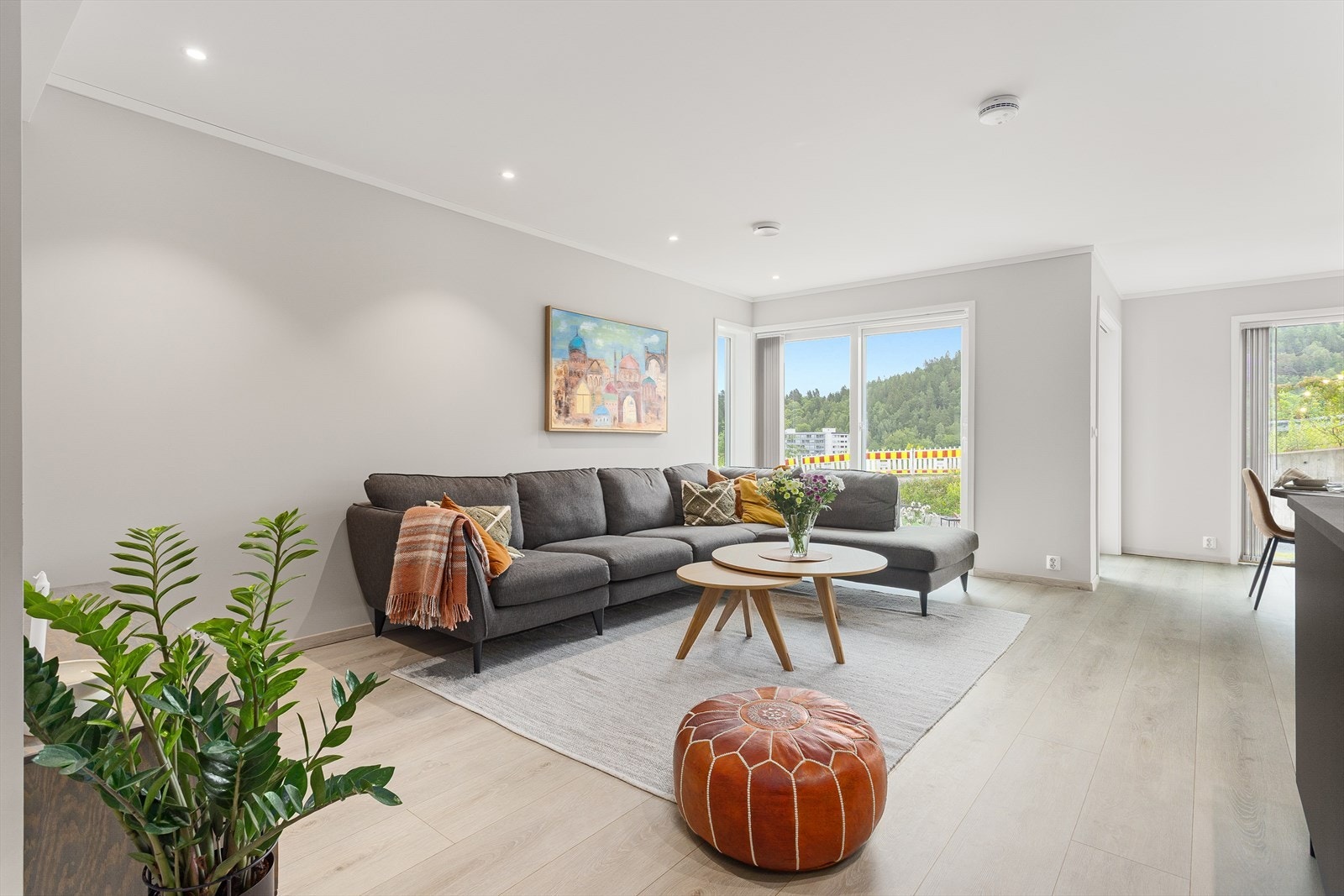 Her bor du med kort avstand til det du trenger i hverdagen! Galleribilde