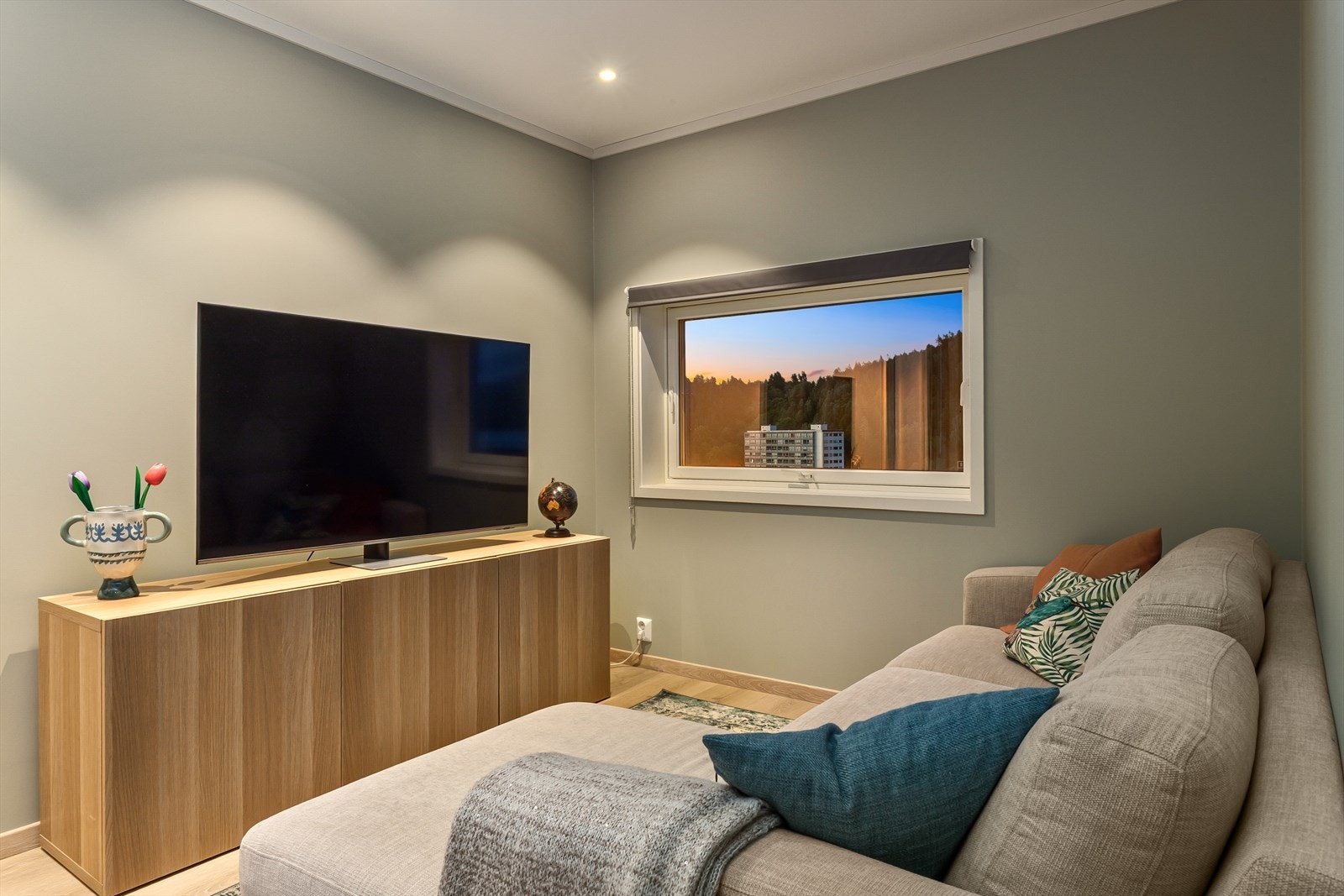 Kveldsfoto. Galleribilde