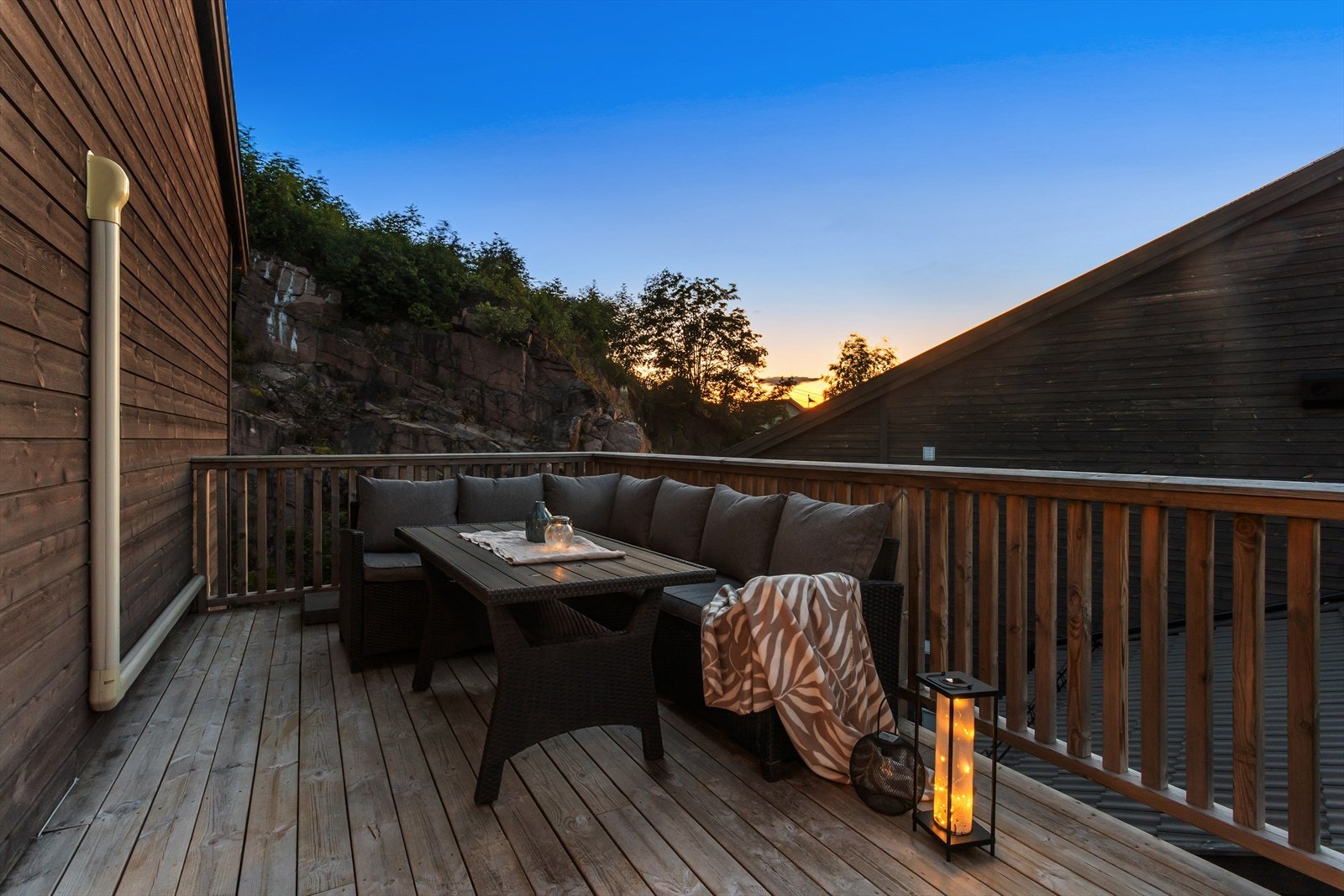 Kveldsfoto. Galleribilde