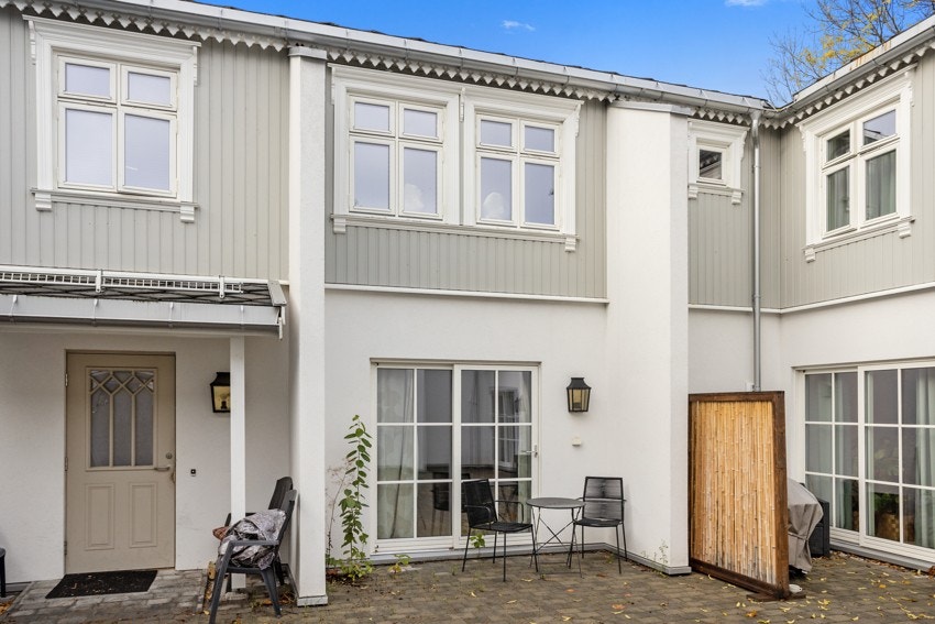 Uteplass Galleribilde