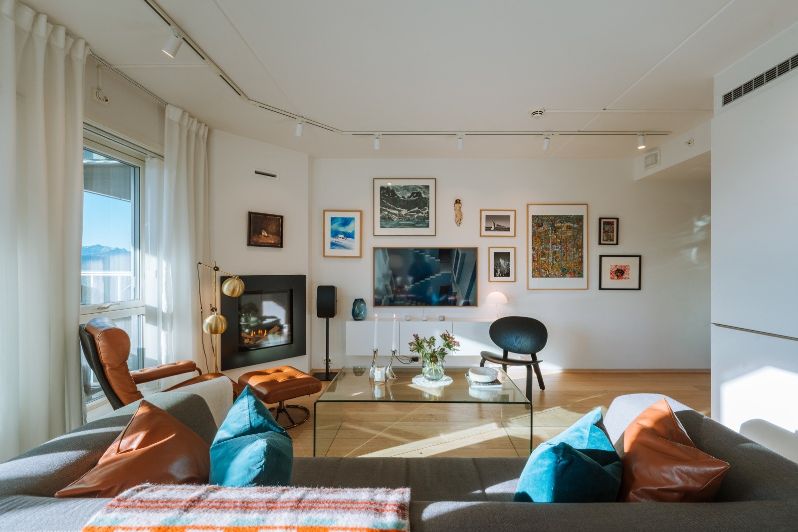 Moderne og sosialt - en åpen løsning som inviterer til samvær.