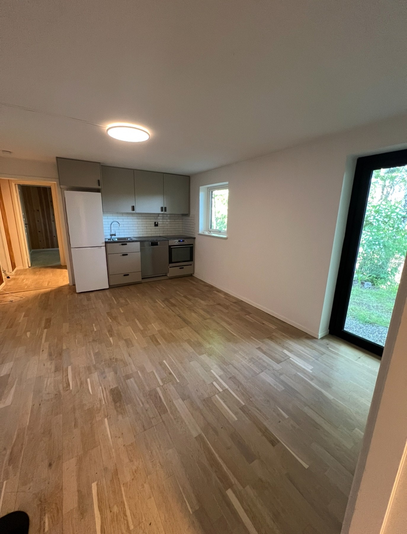 Utleiedel: Åpen stue/kjøkken-løsning. Galleribilde