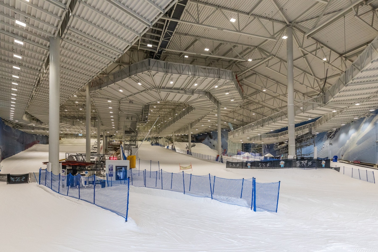 Med 5 minutter i bil kommer du til SNØ - verdens råeste helårsarena for snøopplevelser og -aktiviteter! Galleribilde